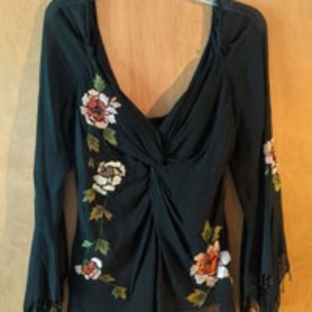 Sue Wong embroidered silk blouse size 12